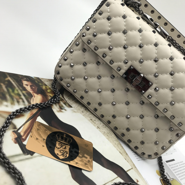 Сумка Valentino Rockstud Spike белый