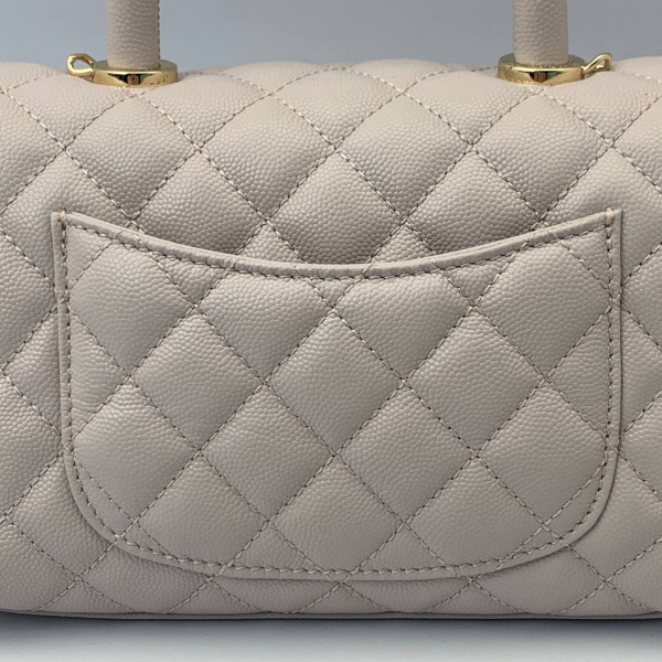 Сумка Chanel с жесткой ручкой Бежевая