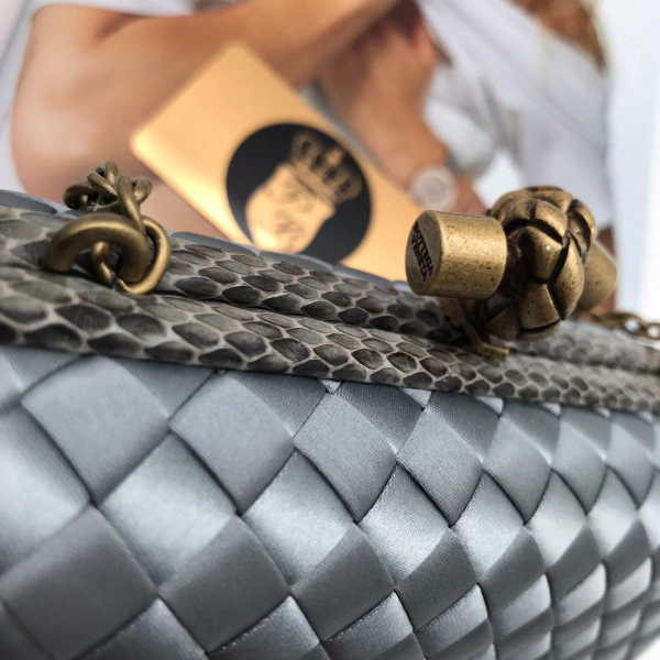 Сумка Bottega Veneta Chain Knot серый