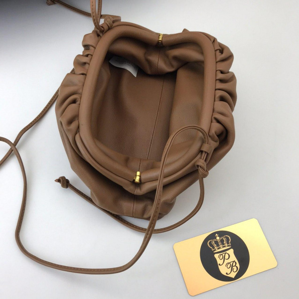 картинка Клатч Bottega Venetta Mini Brown от магазина Papa Brandoff