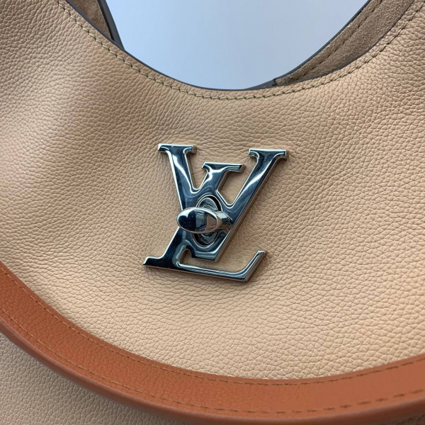 картинка Сумка-мешок Louis Vuitton кожаная от магазина Papa Brandoff