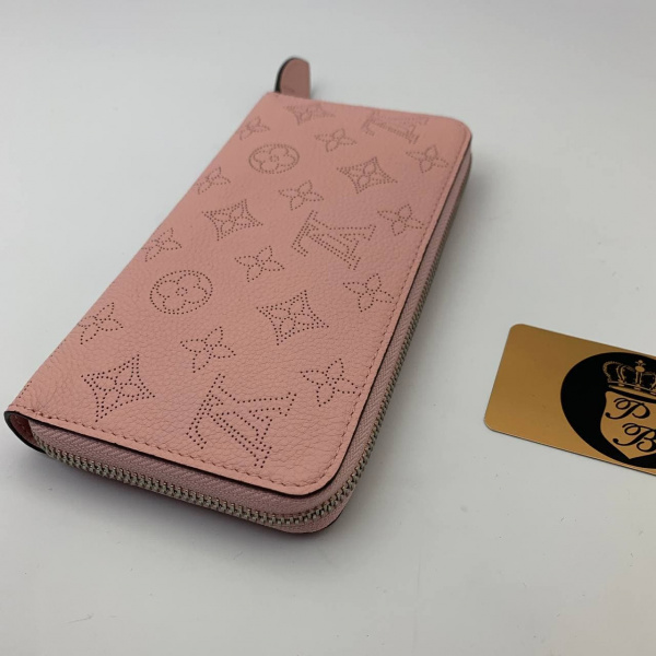 картинка Бумажник Louis Vuitton Brazza Monogram розовый от магазина Papa Brandoff