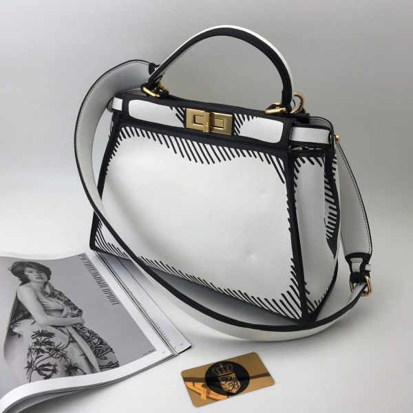 картинка Сумка Fendi White от магазина Papa Brandoff