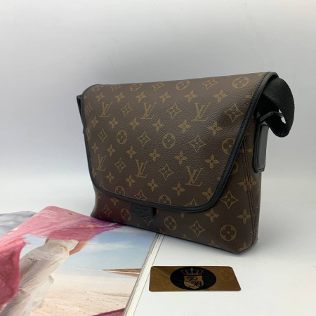 Сумка Louis Vuitton Magnetic