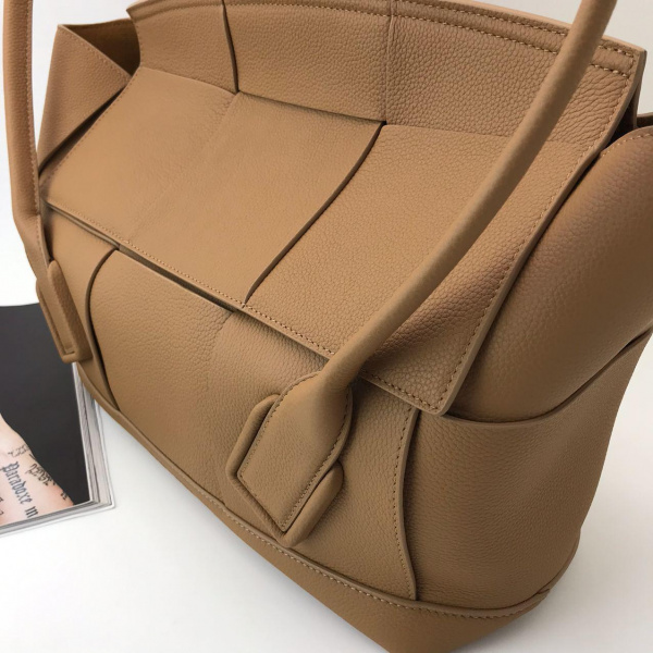картинка Сумка Bottega Venneta Brown от магазина Papa Brandoff