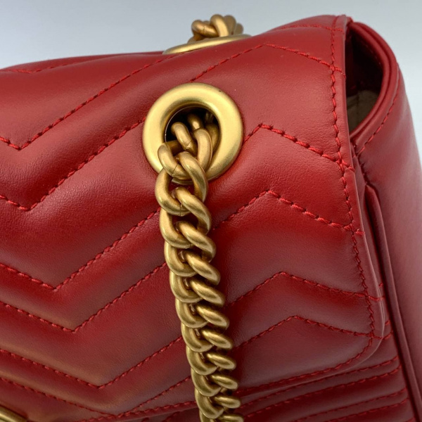 Сумка Gucci GG Marmont стеганая красная