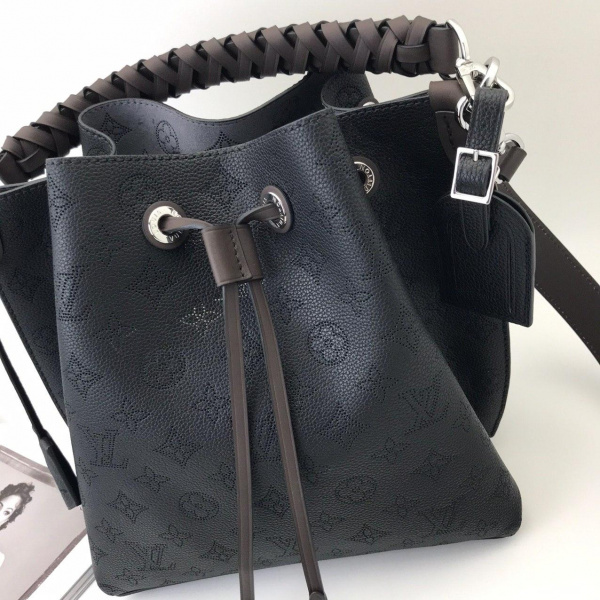 картинка Сумка Louis Vuitton Neonoe MM Black от магазина Papa Brandoff