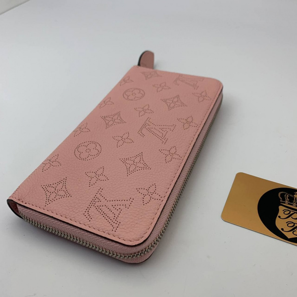 картинка Бумажник Louis Vuitton Brazza Monogram розовый от магазина Papa Brandoff
