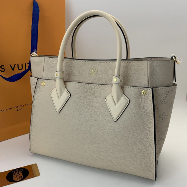 картинка Сумка-тоут Louis Vuitton On My Side Beige от магазина Papa Brandoff