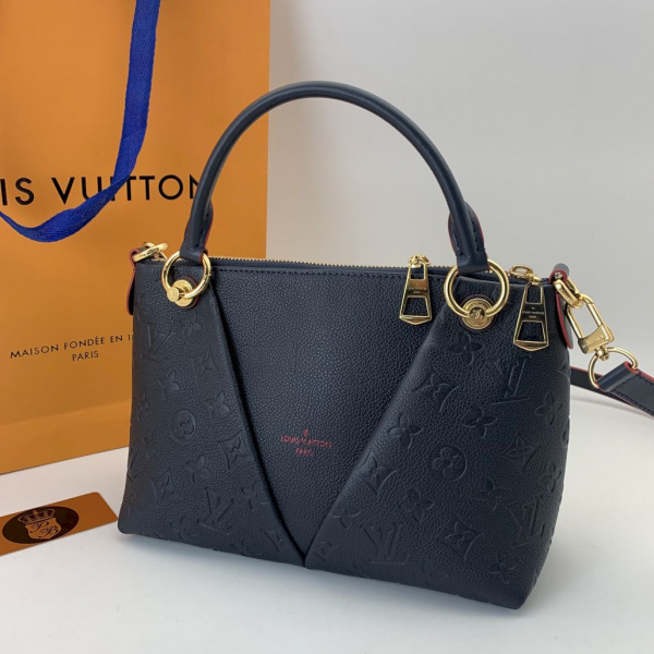 картинка Сумка V TOTE BB от магазина Papa Brandoff