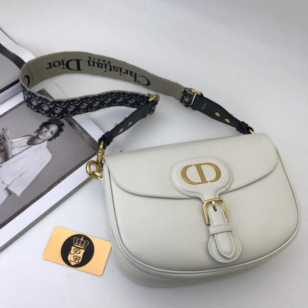 картинка Сумка Dior Bobby 27 White от магазина Papa Brandoff