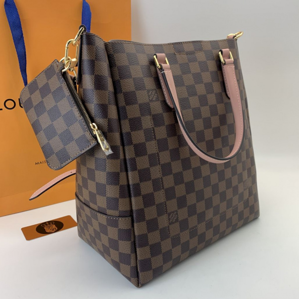 картинка Сумка Louis Vuitton Belmont MM от магазина Papa Brandoff
