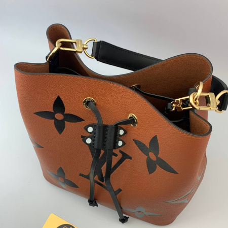картинка Сумка Louis Vuitton Neonoe MM от магазина Papa Brandoff