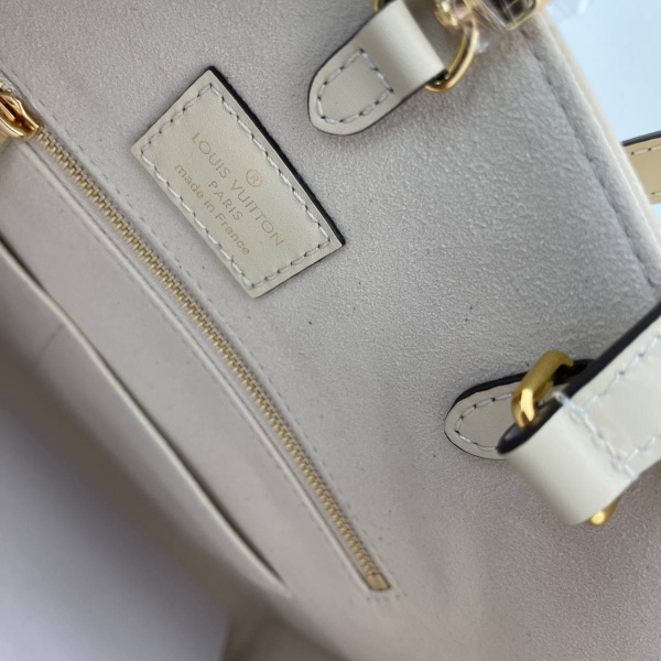картинка Сумка Louis Vuitton Onthego White от магазина Papa Brandoff
