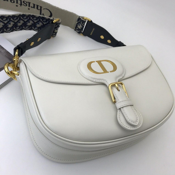 картинка Сумка Dior Bobby 27 White от магазина Papa Brandoff