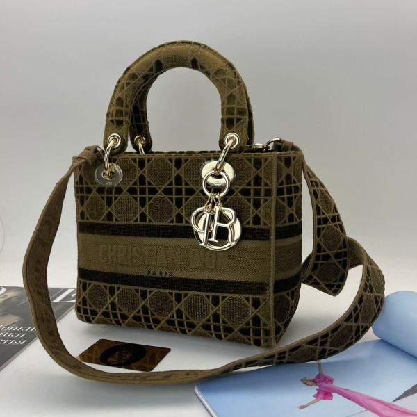 картинка Сумка Dior Khaki от магазина Papa Brandoff