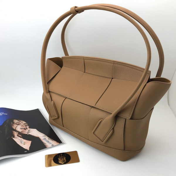 картинка Сумка Bottega Venneta Brown от магазина Papa Brandoff