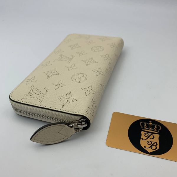 картинка Бумажник Louis Vuitton Brazza Monogram бежевый от магазина Papa Brandoff