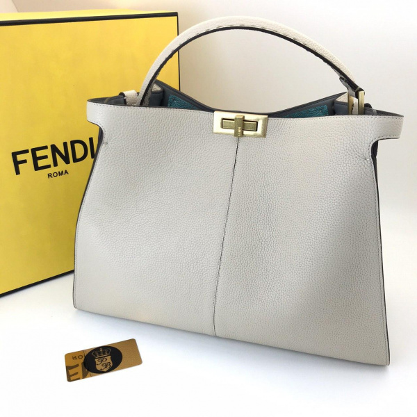 картинка Сумка Fendi White от магазина Papa Brandoff