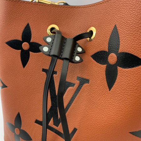 картинка Сумка Louis Vuitton Neonoe MM от магазина Papa Brandoff