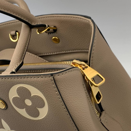 картинка Сумка Louis Vuitton 32 см 24 см бежевый с LV от магазина Papa Brandoff