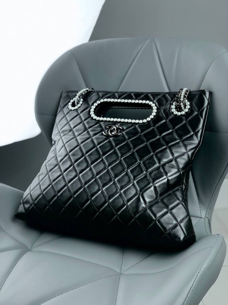 Плечевая сумка Chanel (черная)